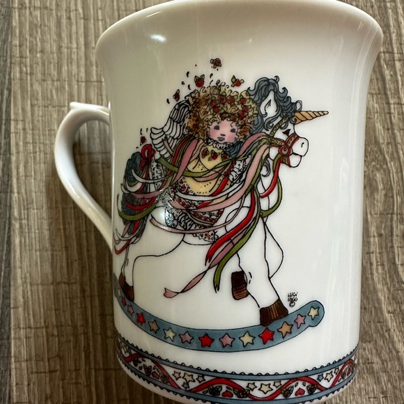 Lucy and Me 1983 Rocking Horse Mug - Picture 2 of 4